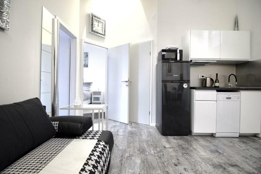 Lea Apartment - Free Parking In Front For 2 Cars Zagreb Exterior foto